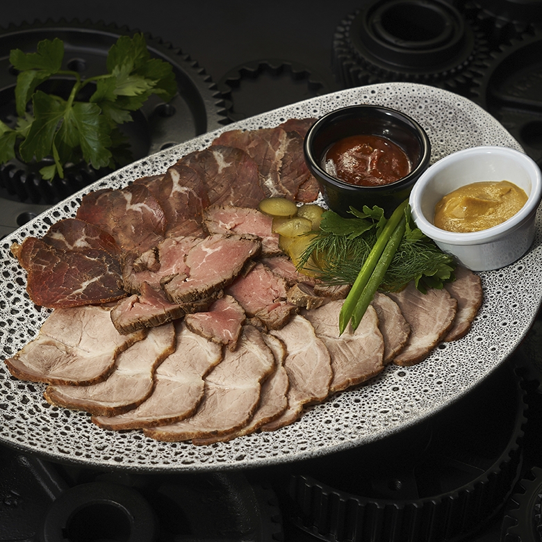 Мясная нарезка